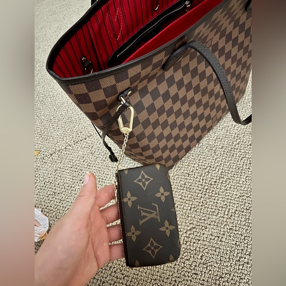 Louis Vuitton Neverfull MM - Picture 5 of 9